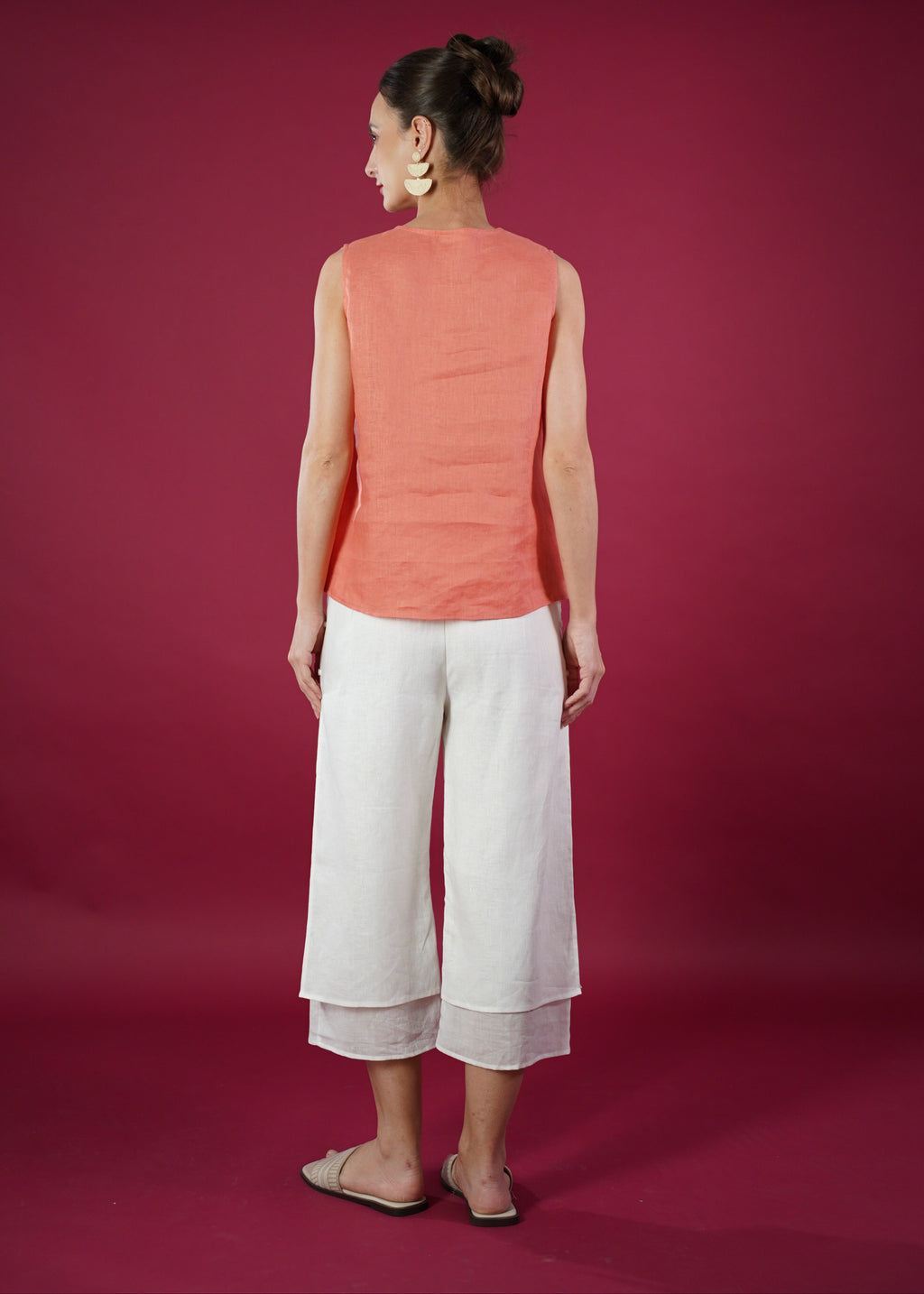 DELILAH SLEEVELESS QIPAO TOP