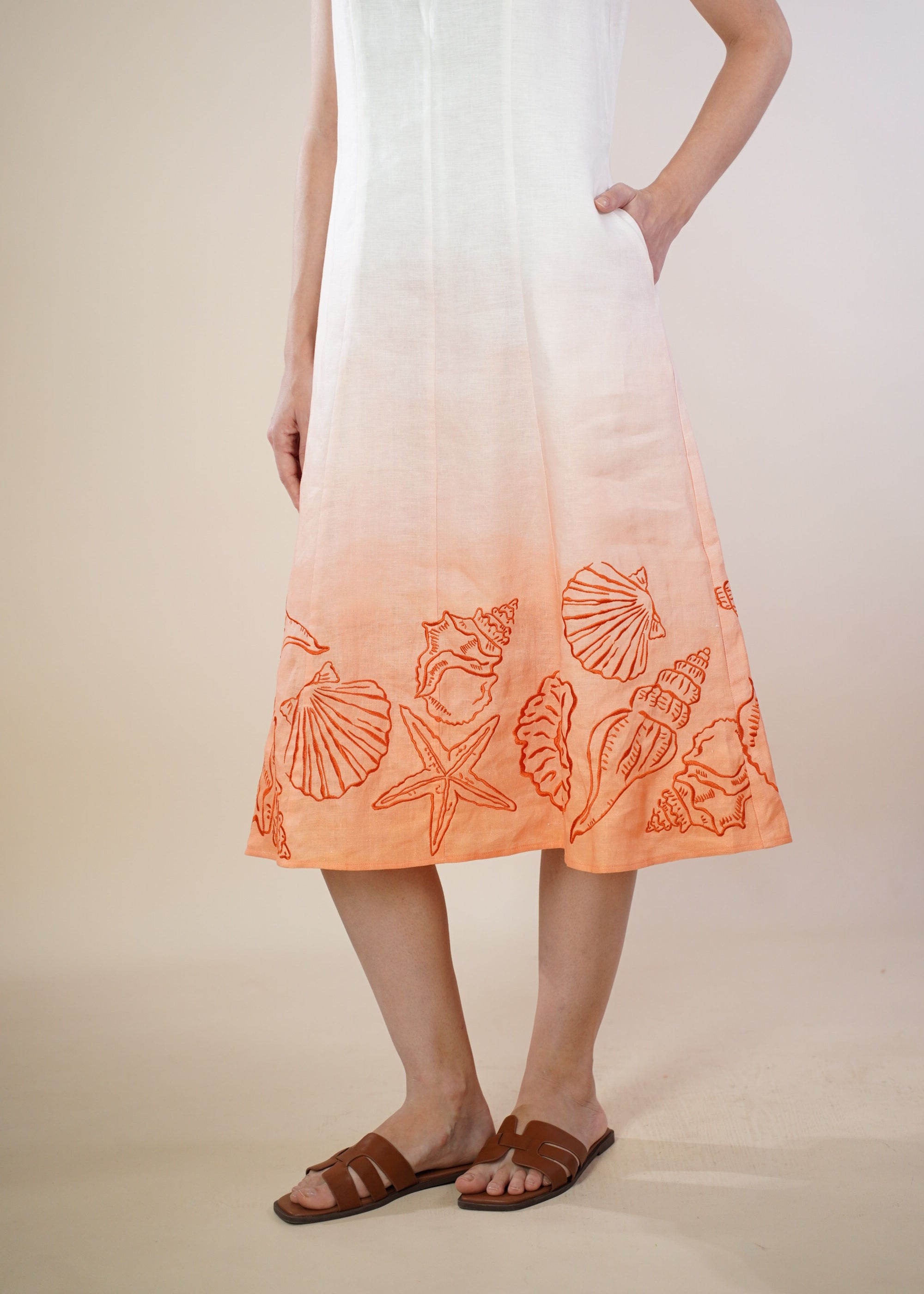 PRINCESS CUT SLEEVELESS MIDI DRESS