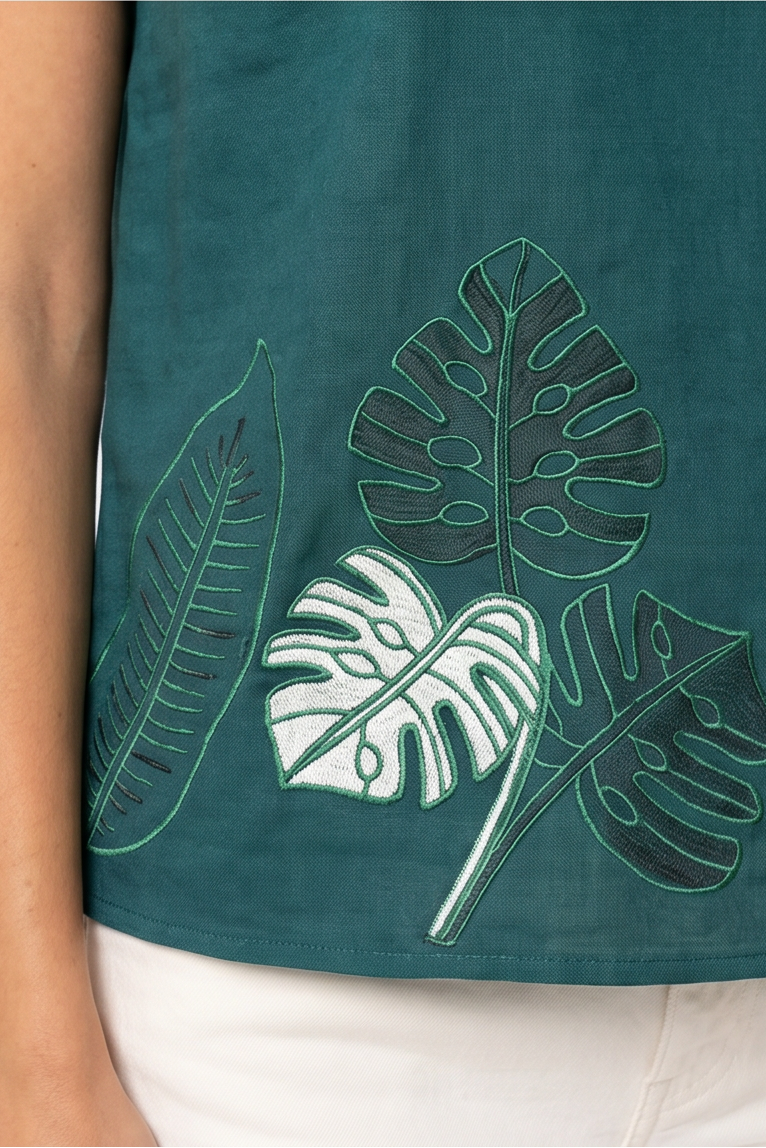 JEMMIELEE SLEEVELESS EMBROIDERY TOP