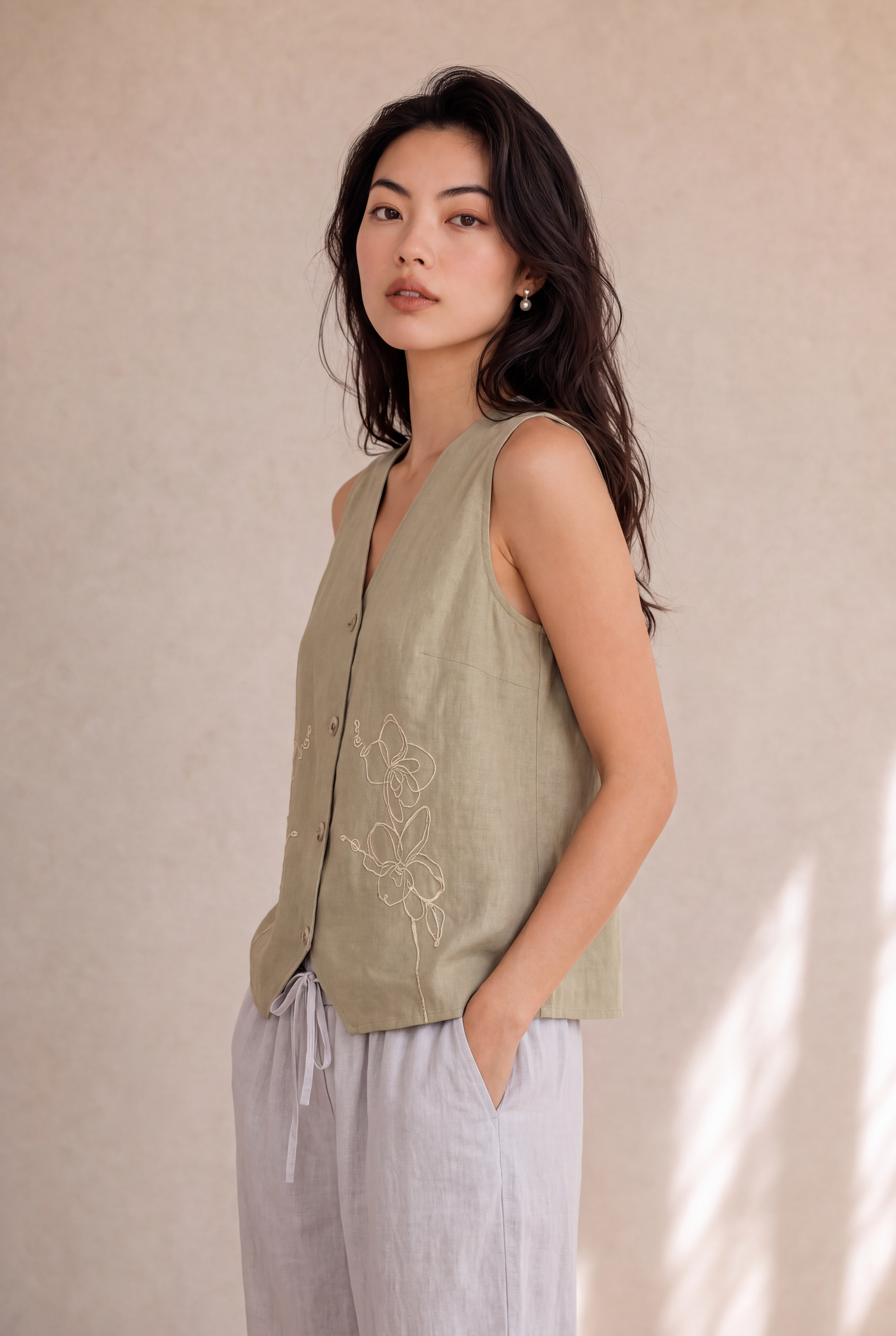SUMMER HALTER NECK TOP