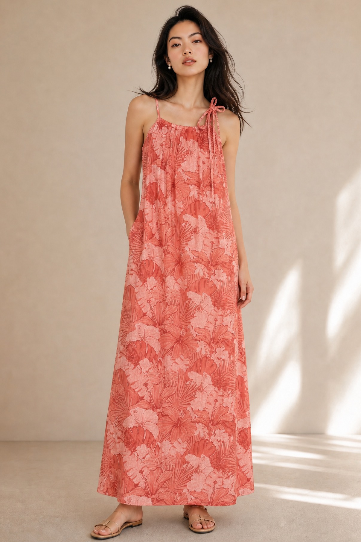 FLORAL SPAGHETTI STRAP MAXI DRESS