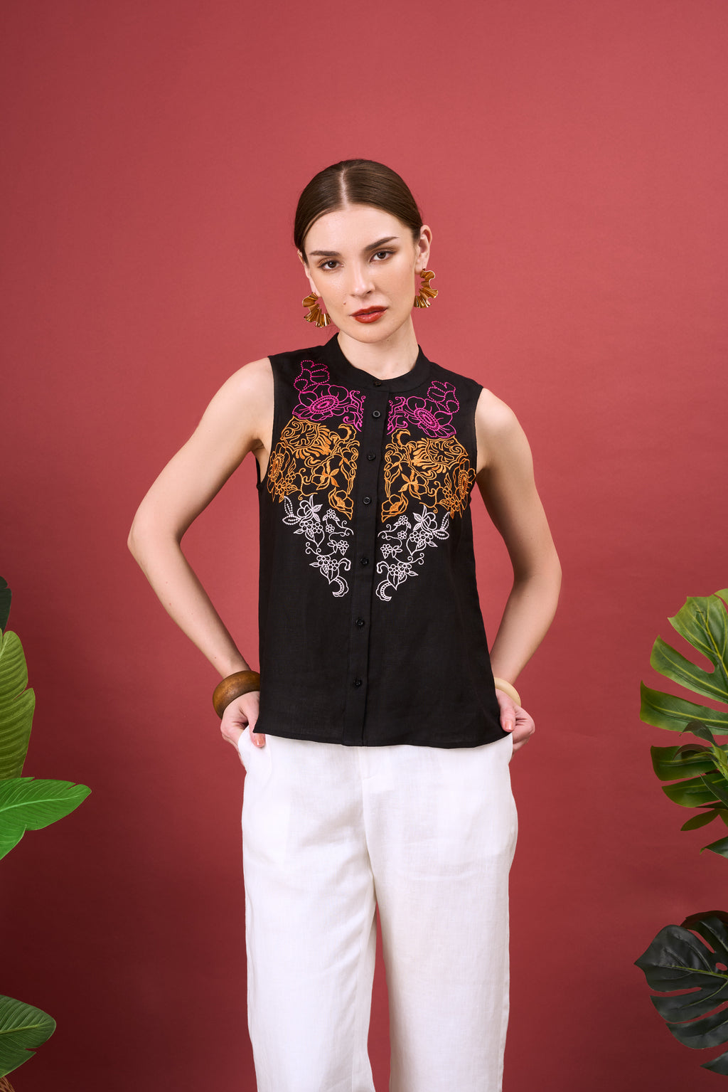 PAISY RAINBOW EMBROIDERY TOP