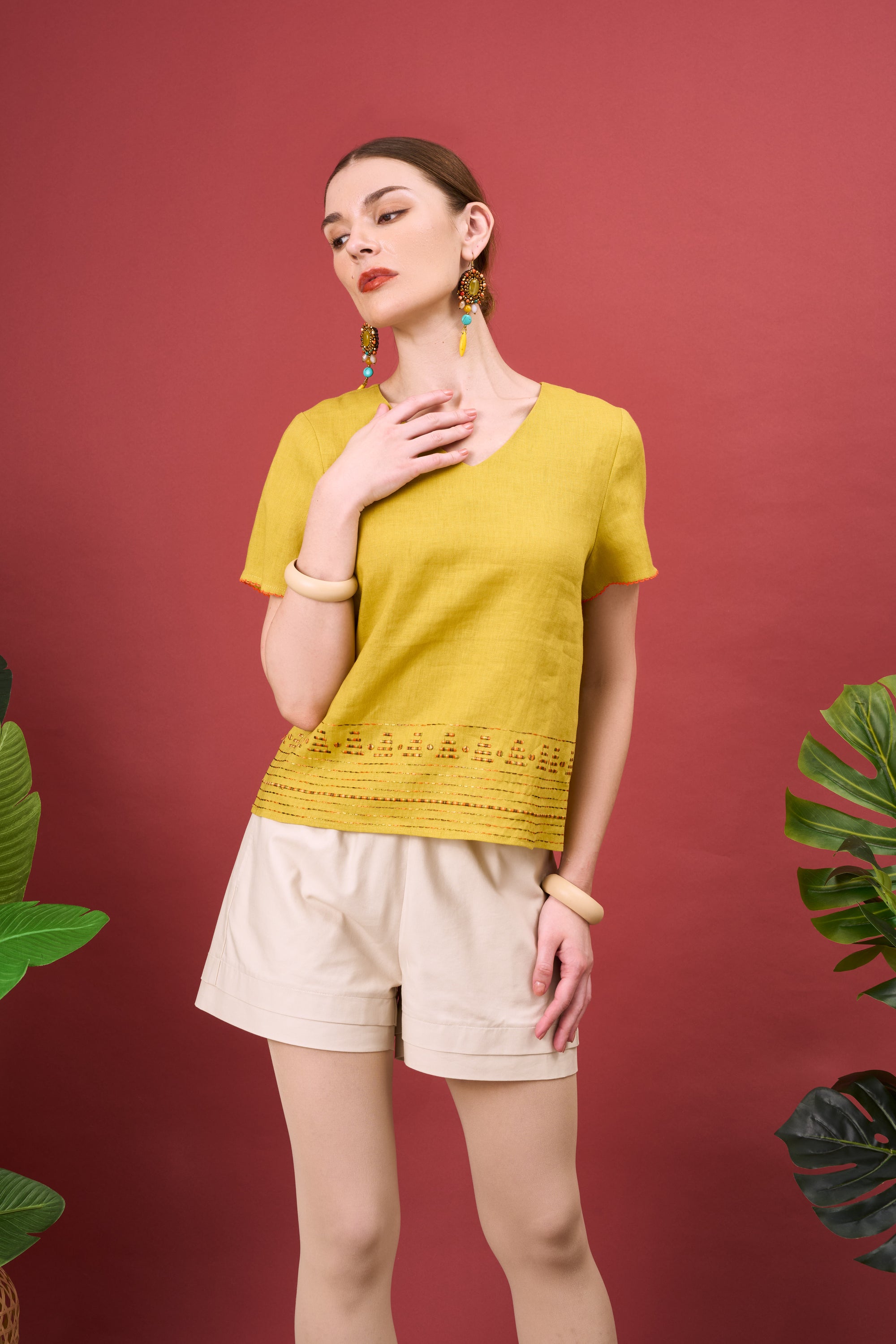 ERNA EMBROIDERY V NECK TOP