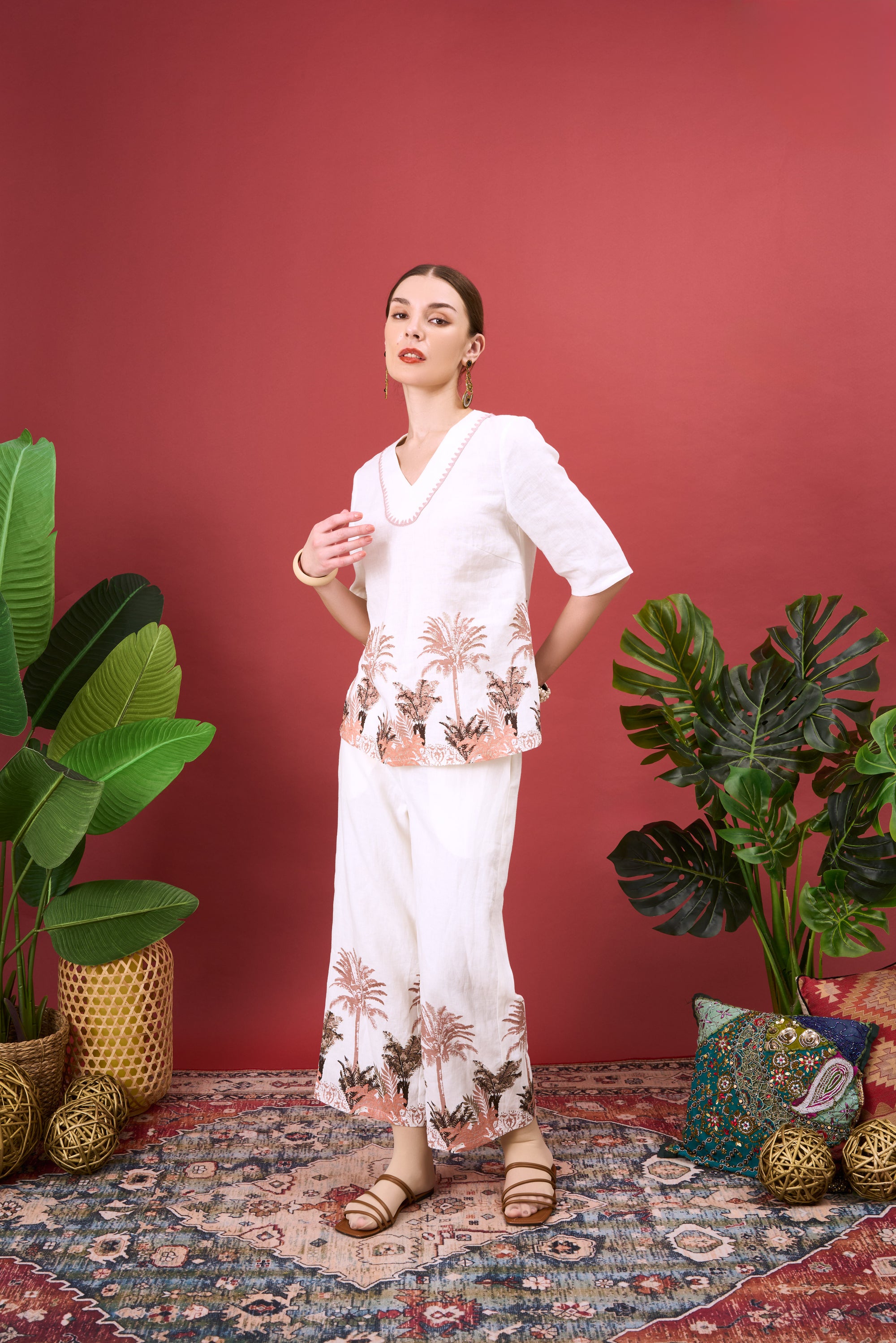 KINDRA PRINTED WIDE LEG PANTS