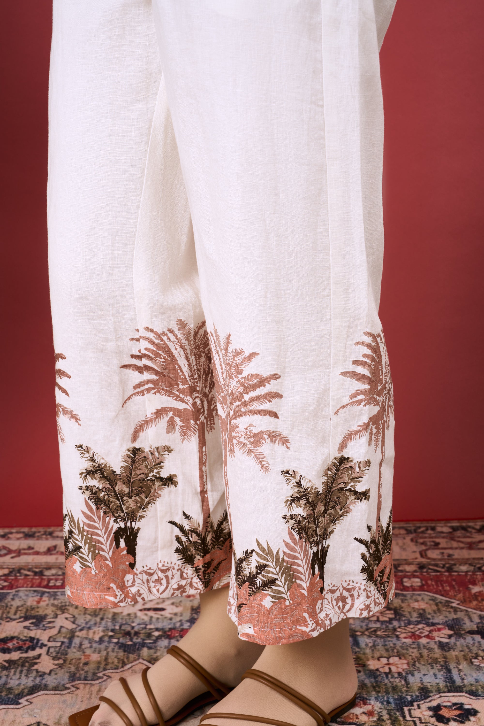 KINDRA PRINTED WIDE LEG PANTS
