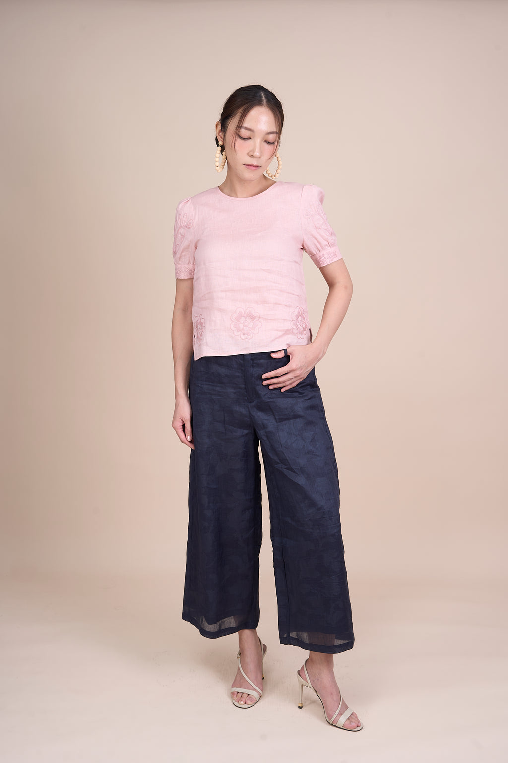 LUCY SHORT SLEEVE TOP