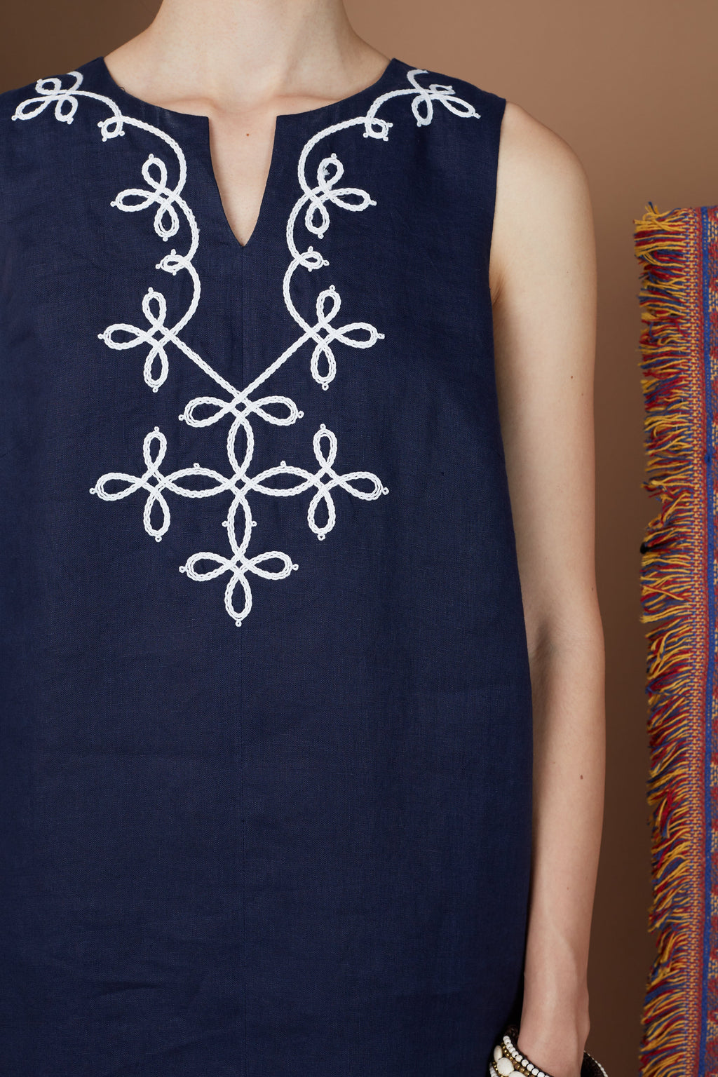 KHALIA V NECK MIDI