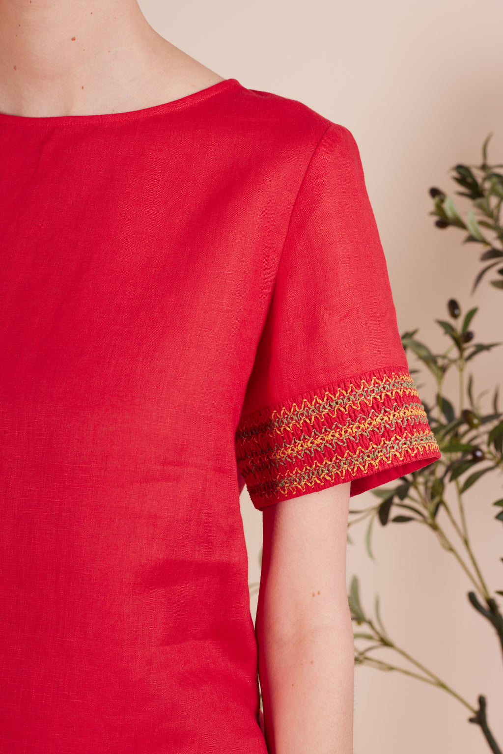 Round Neck With Hemline Embroidery Sleeve Top