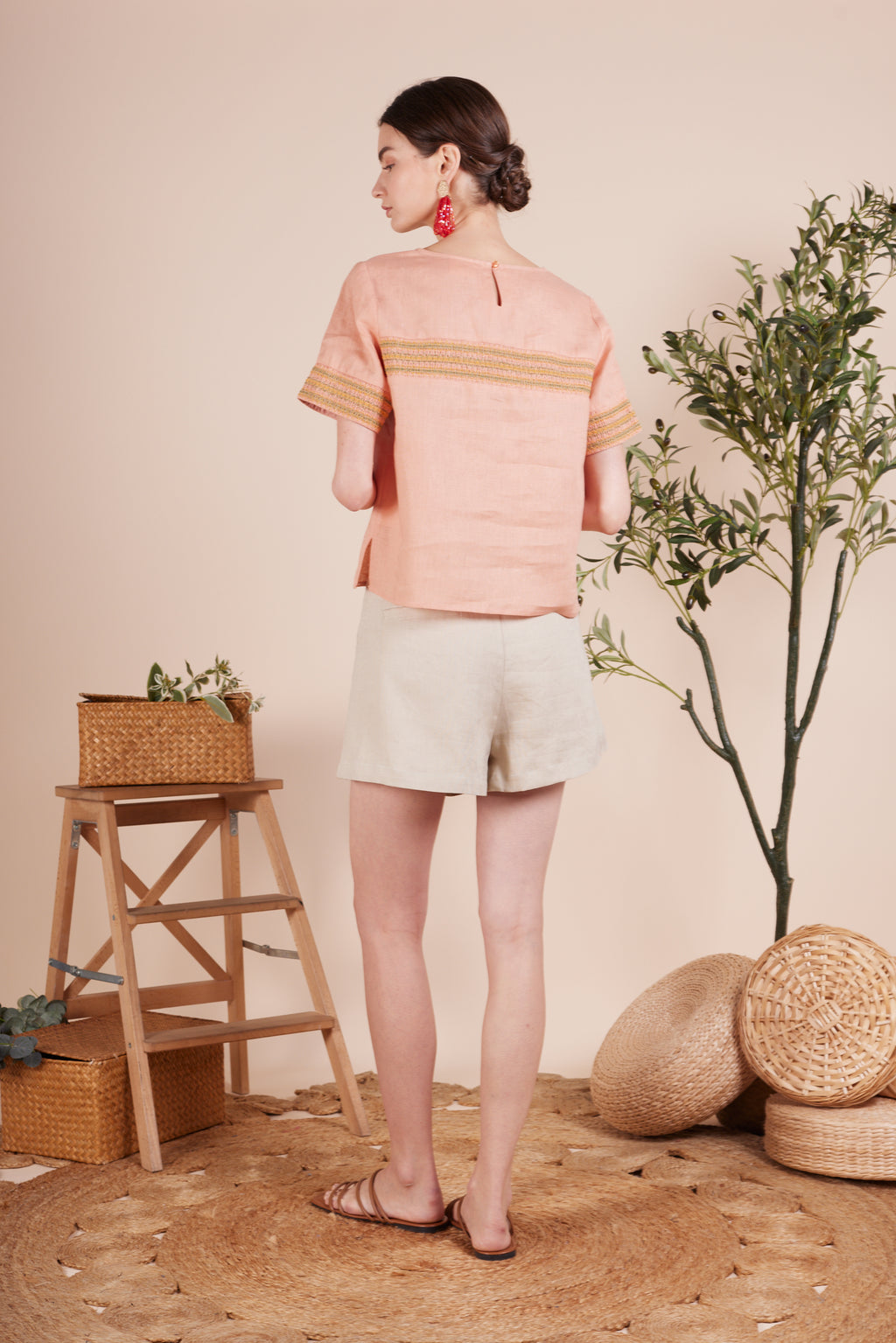 Round Neck With Hemline Embroidery Sleeve Top