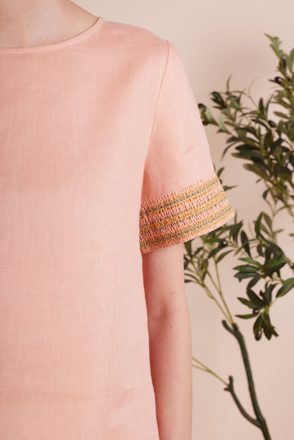 Round Neck With Hemline Embroidery Sleeve Top