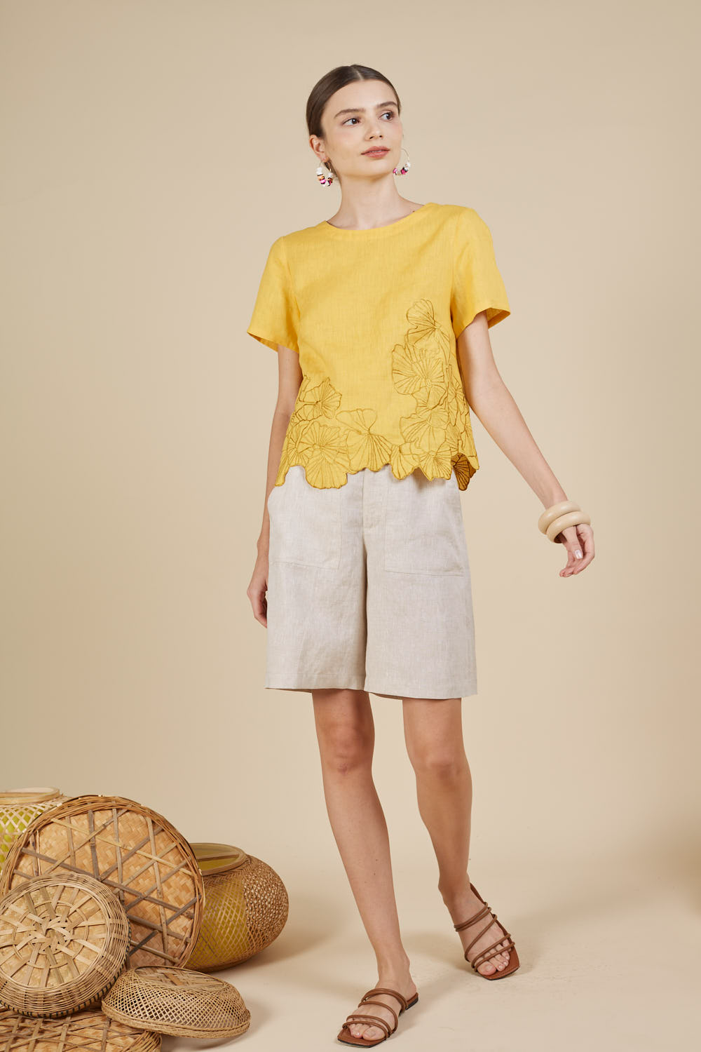 DEWI EMBROIDERY HEM BLOUSE