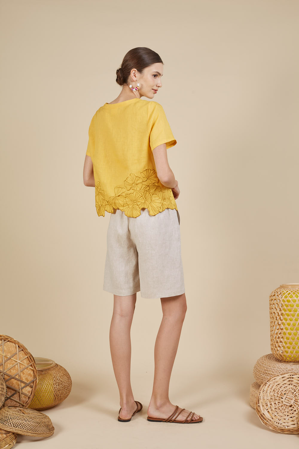 DEWI EMBROIDERY HEM BLOUSE