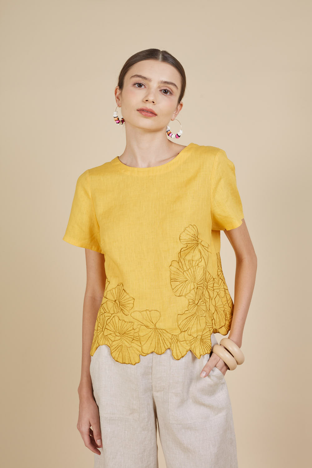 DEWI EMBROIDERY HEM BLOUSE