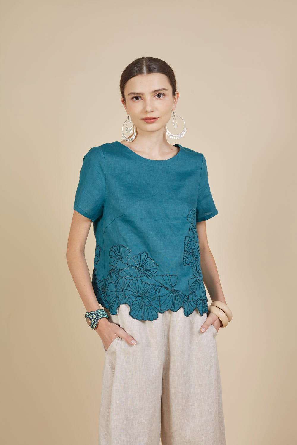 DEWI EMBROIDERY HEM BLOUSE