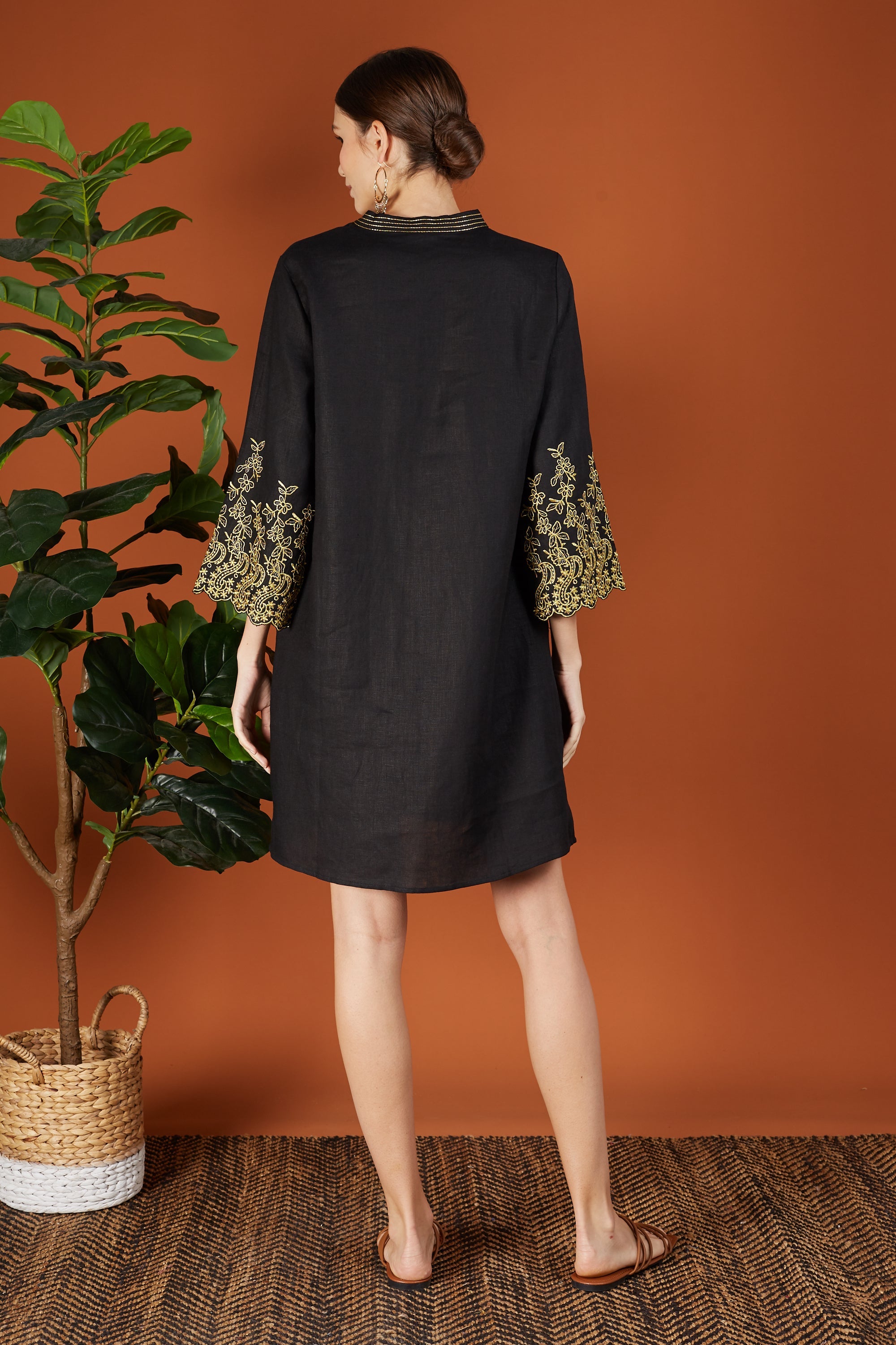 Sinthia Embroidery Dress