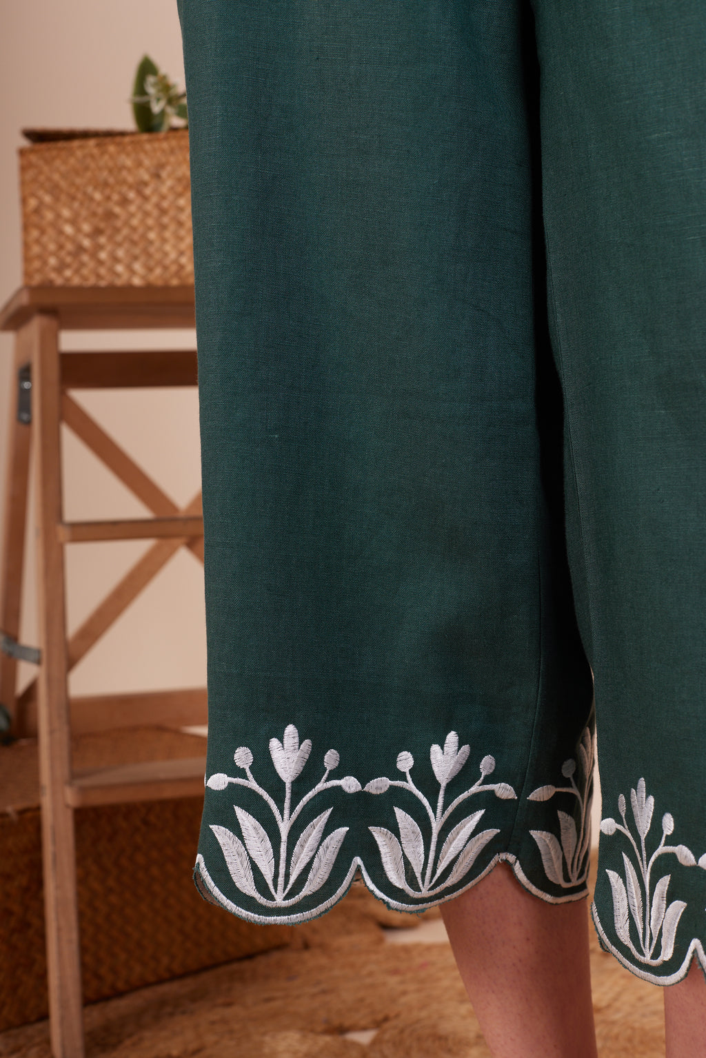 Cecilia Embroidery Flower Trousers