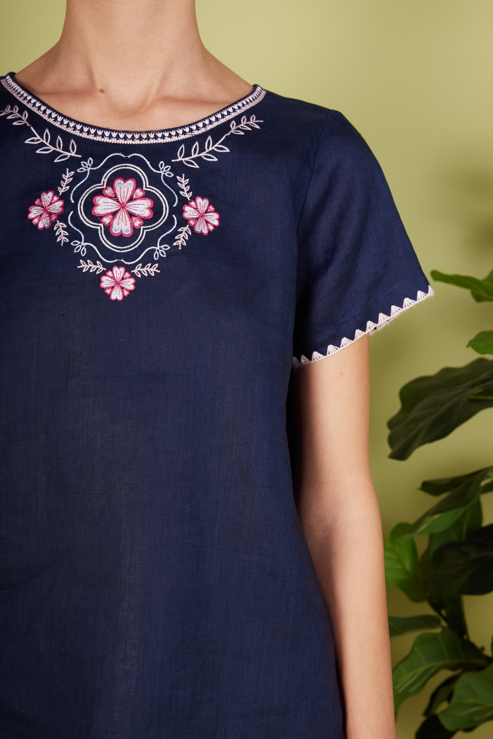 LEWIS CAPSLEEVE TOP