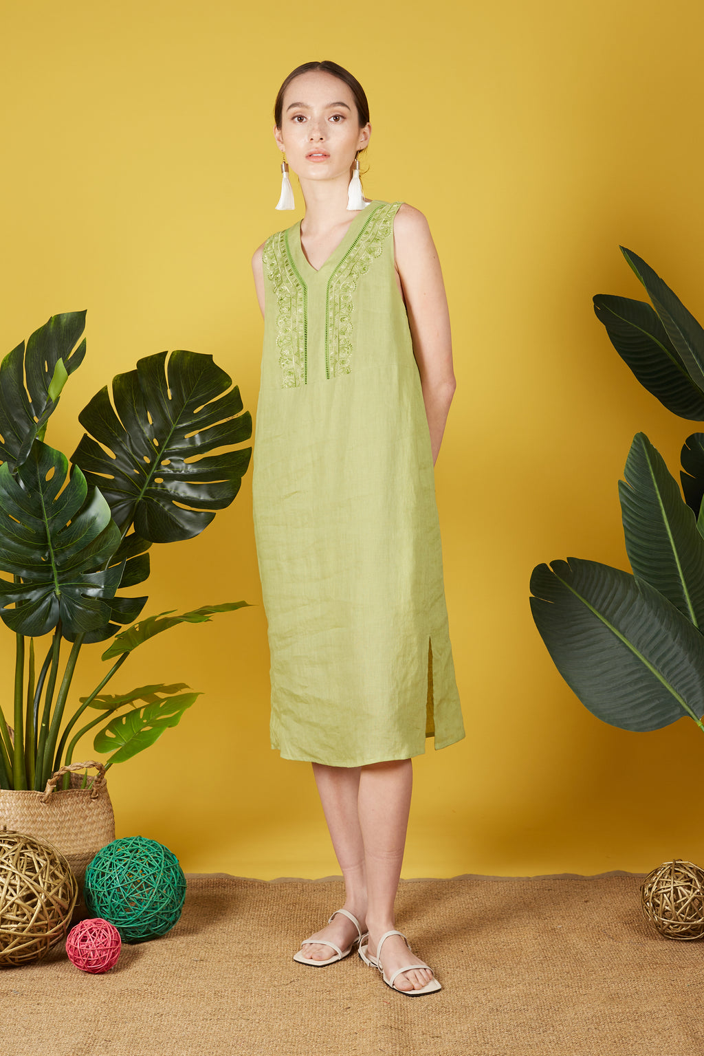 Ellie Embroidery Midi