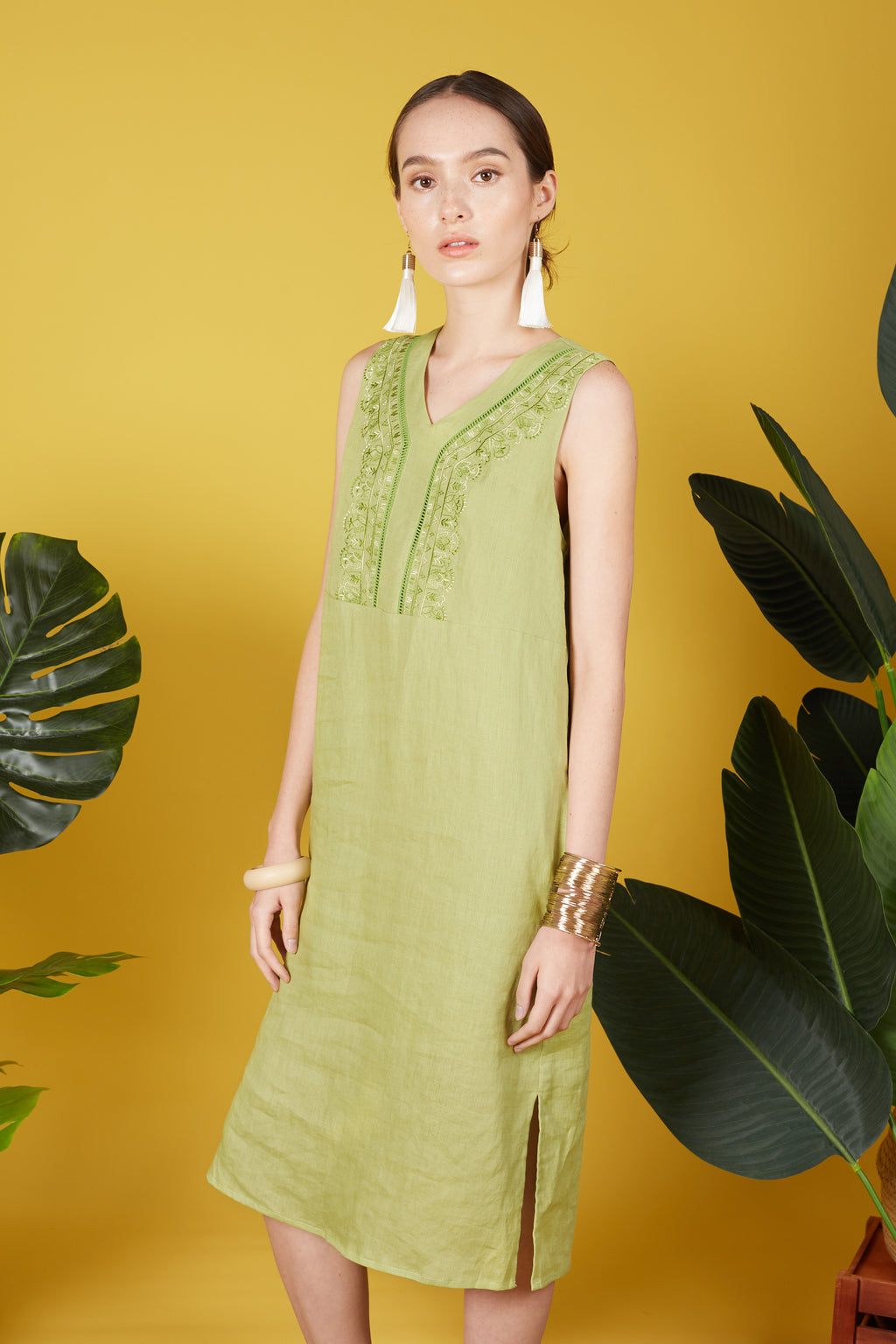 Ellie Embroidery Midi