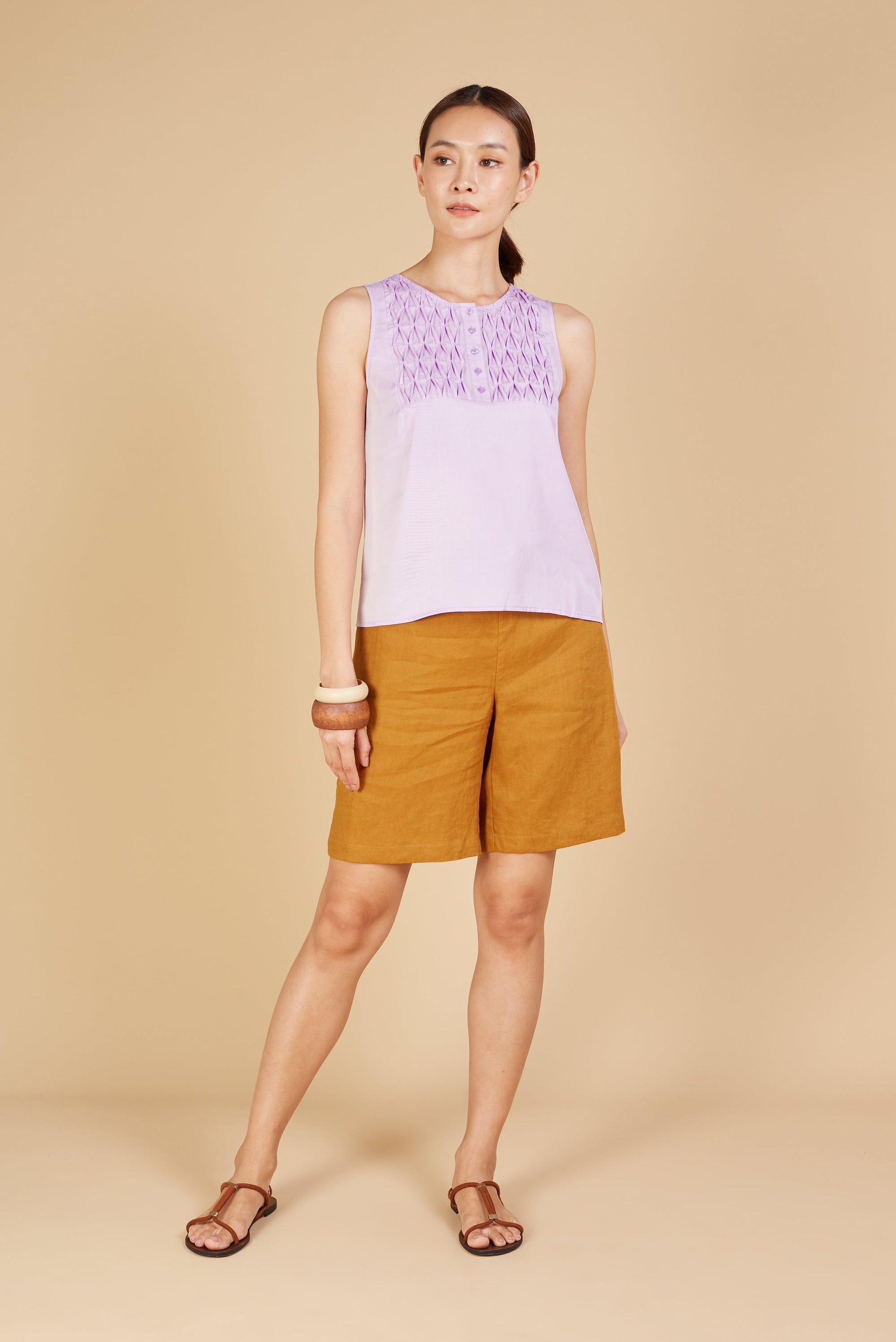 Moa Front Neck Details Top