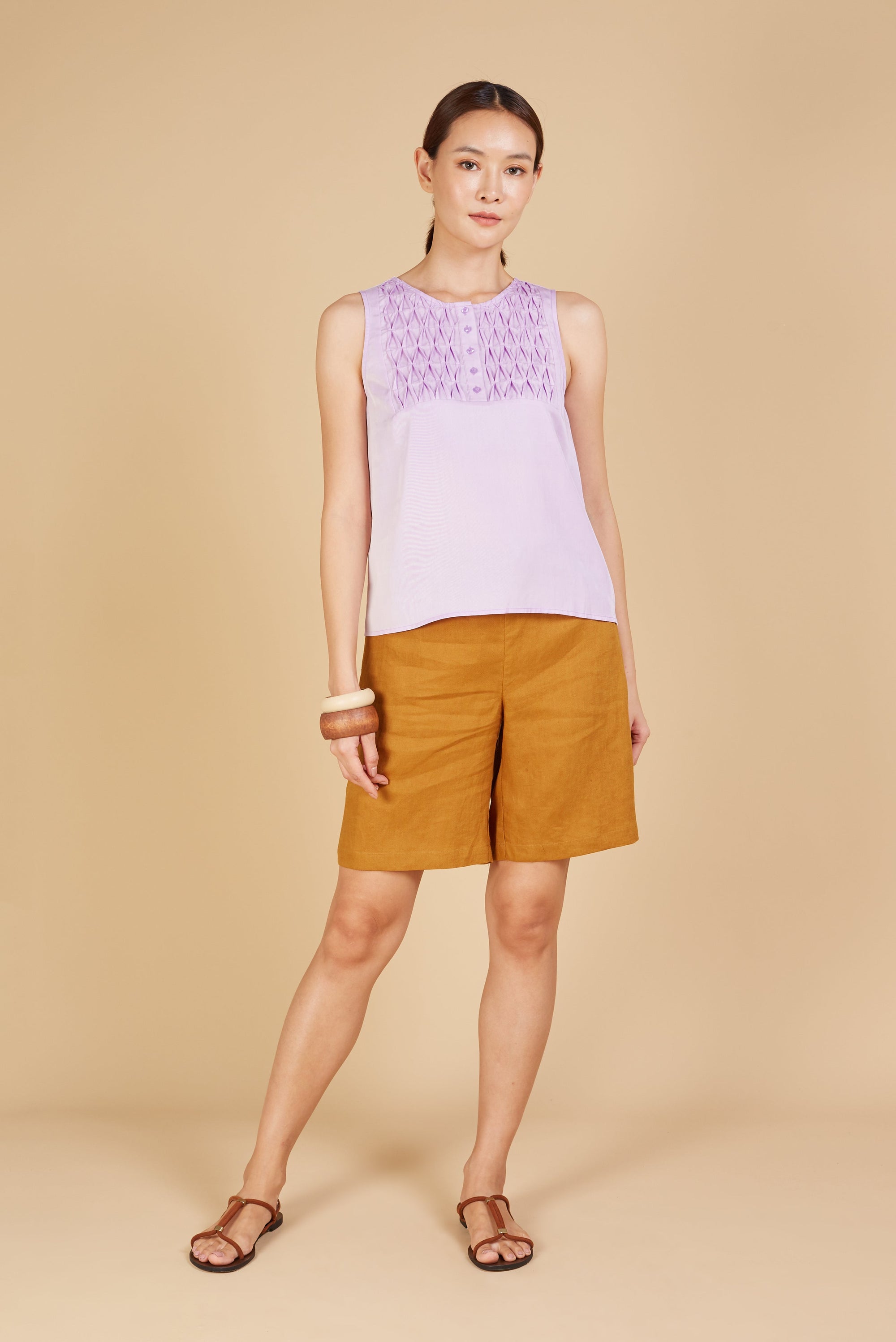 Moa Front Neck Details Top